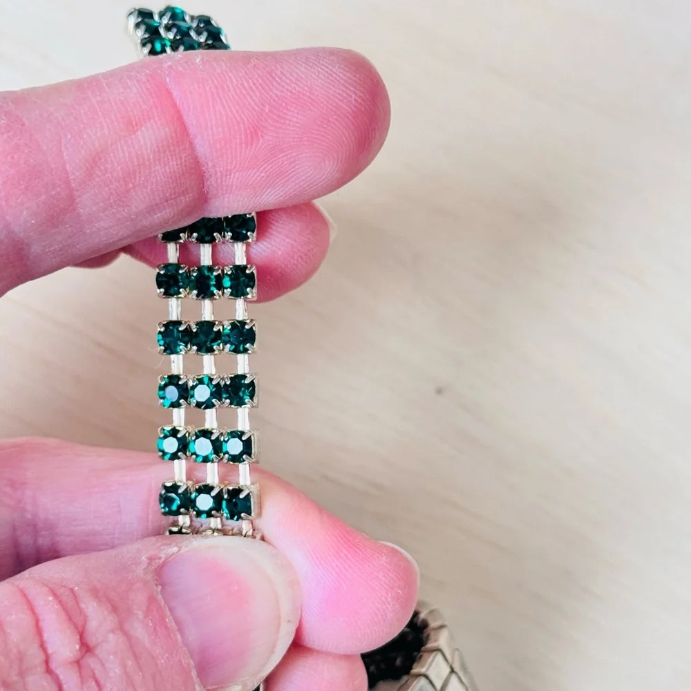 FANCY Dazzling Emerald Green Jewels & Silver Stretchy Dog Collar & Bone Charm